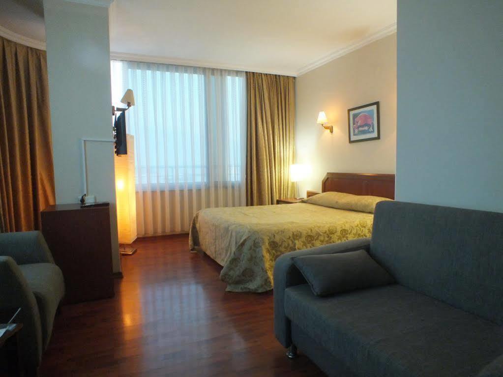 Kndf Marine Hotel อิสตันบูล ภายนอก รูปภาพ